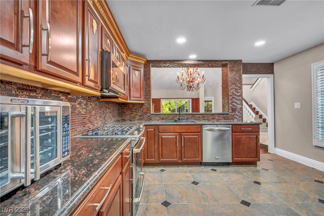 6976 Emerald Springs Lane Las Vegas NV 89113