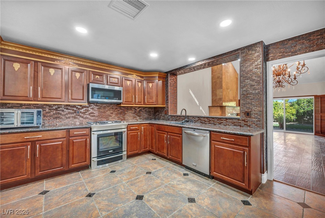 6976 Emerald Springs Lane Las Vegas NV 89113