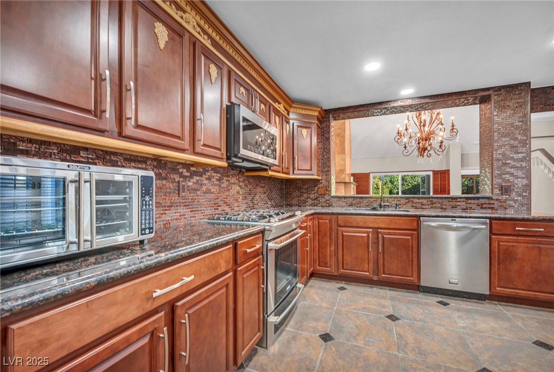 6976 Emerald Springs Lane Las Vegas NV 89113
