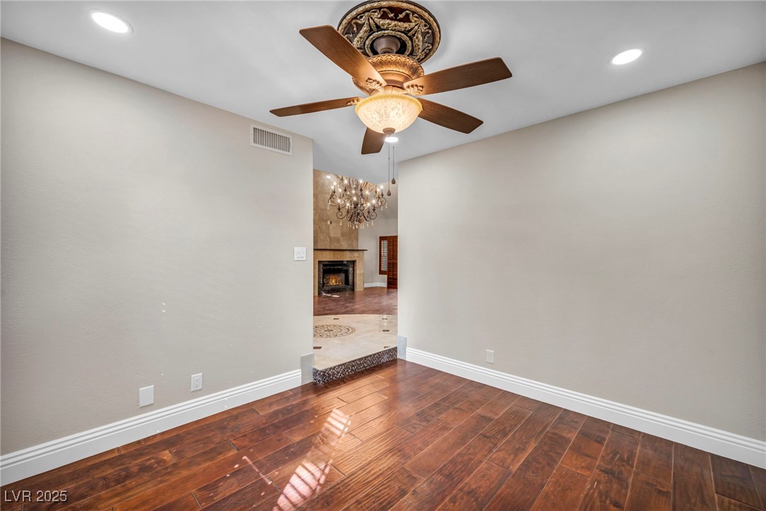 6976 Emerald Springs Lane Las Vegas NV 89113