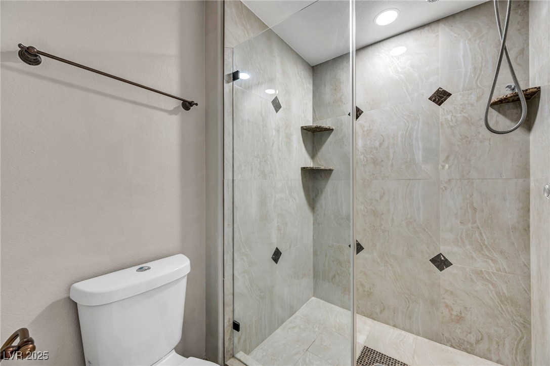 6976 Emerald Springs Lane Las Vegas NV 89113