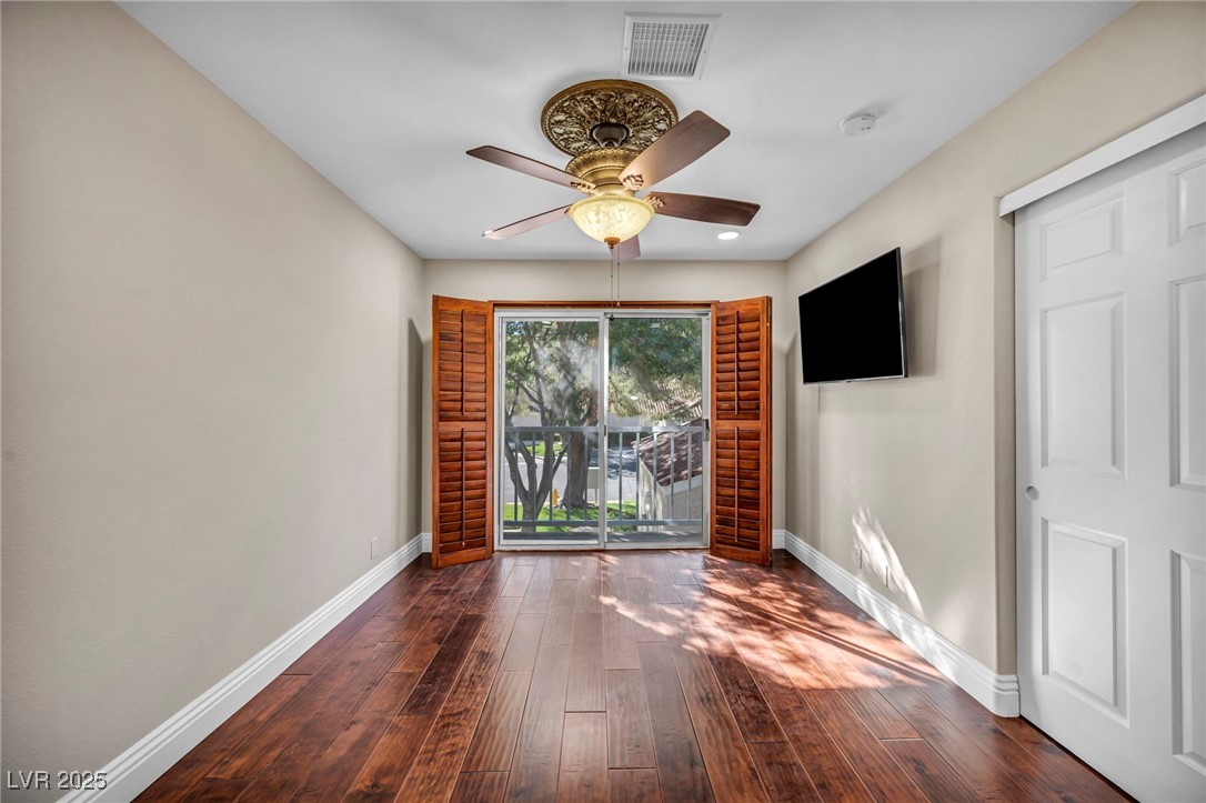 6976 Emerald Springs Lane Las Vegas NV 89113