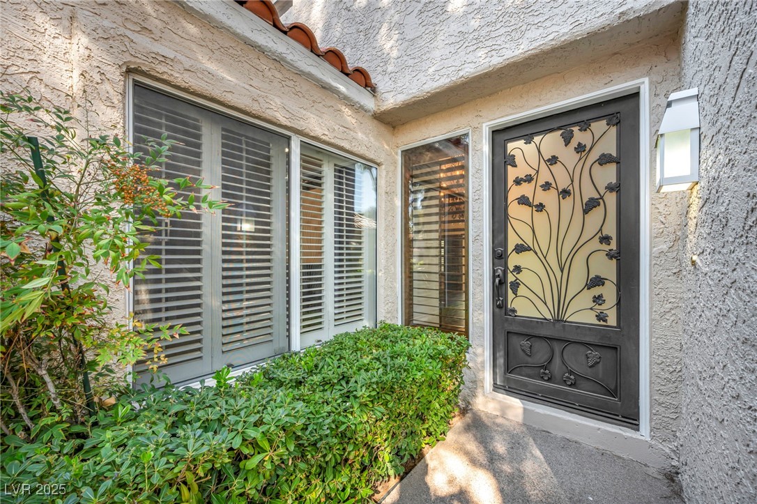 6976 Emerald Springs Lane Las Vegas NV 89113
