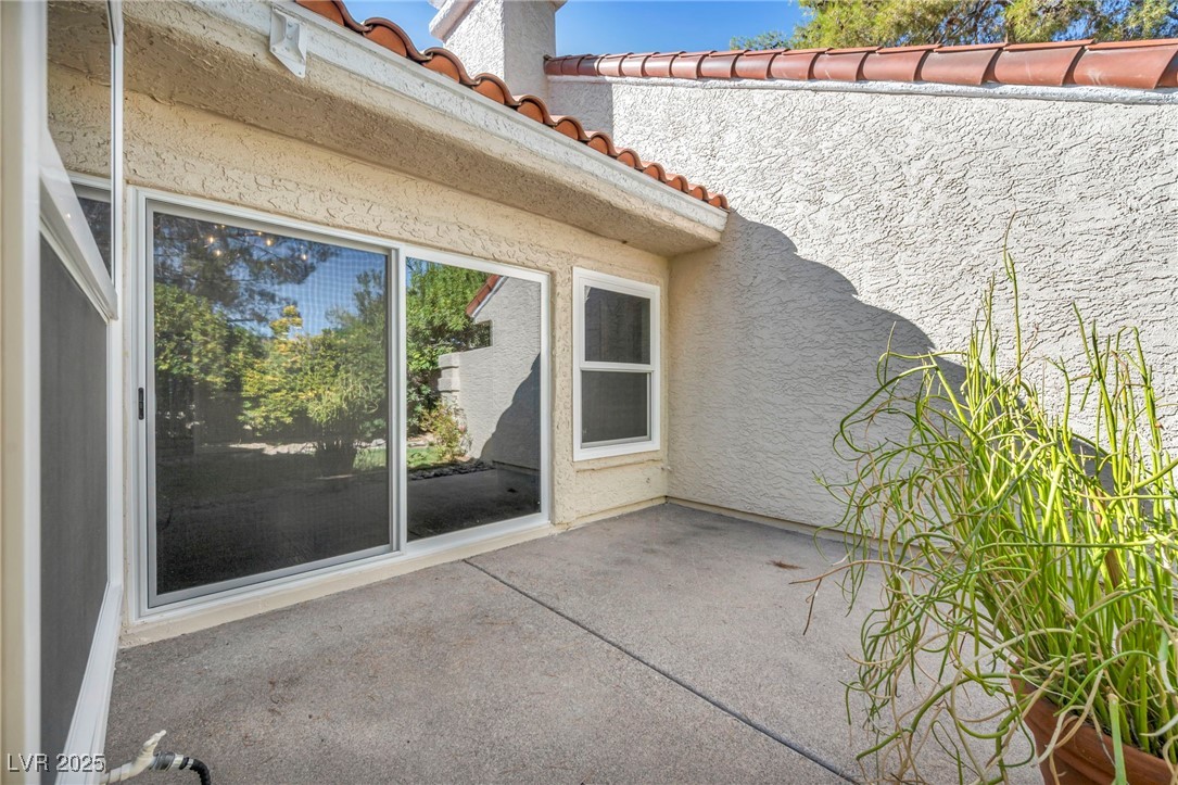 6976 Emerald Springs Lane Las Vegas NV 89113