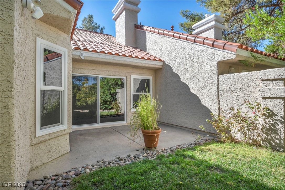6976 Emerald Springs Lane Las Vegas NV 89113