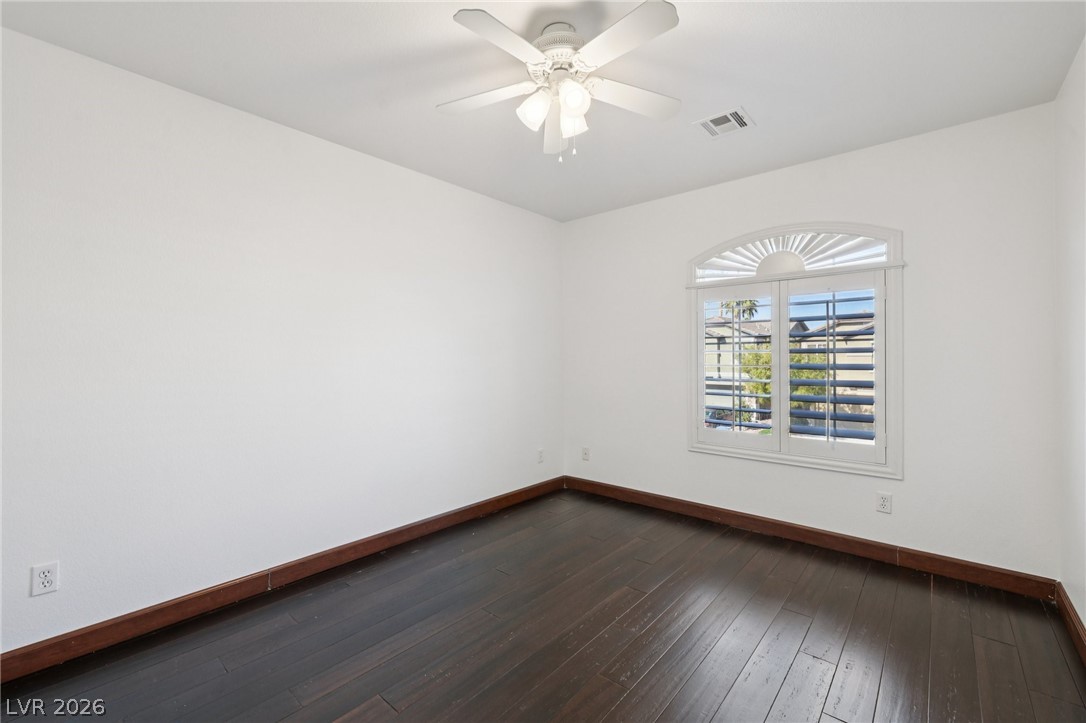 9983 Willowbrook Pond Road Las Vegas NV 89148