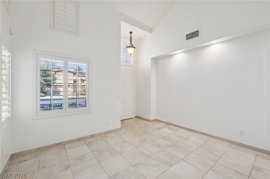 9983 Willowbrook Pond Road Las Vegas NV 89148