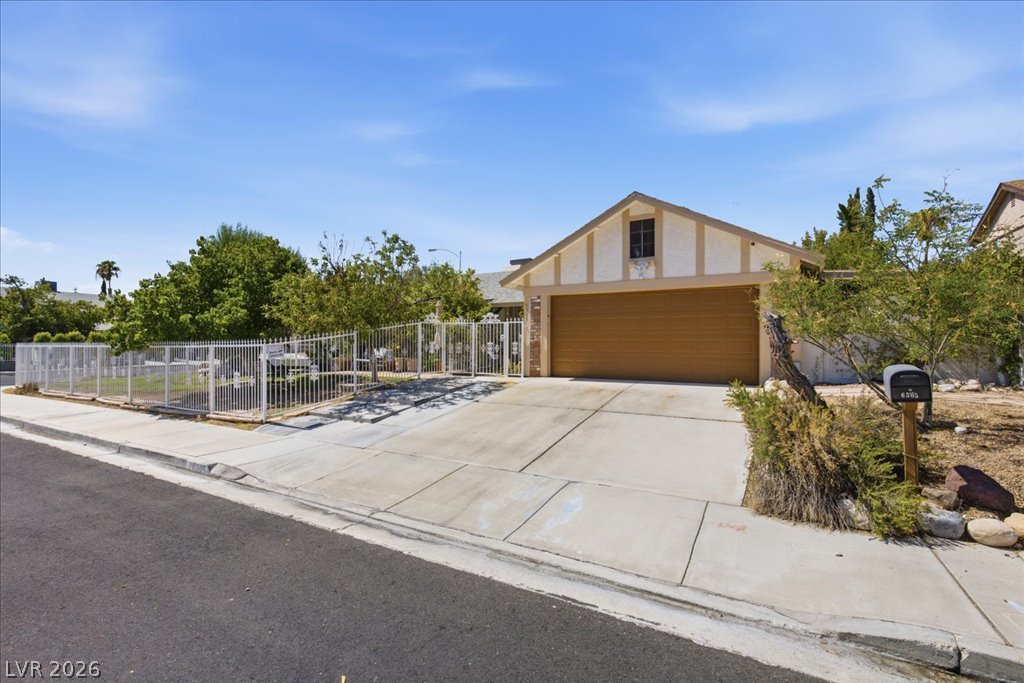 6305 Arcadia Avenue Las Vegas NV 89118