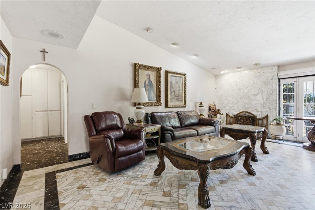 6305 Arcadia Avenue Las Vegas NV 89118