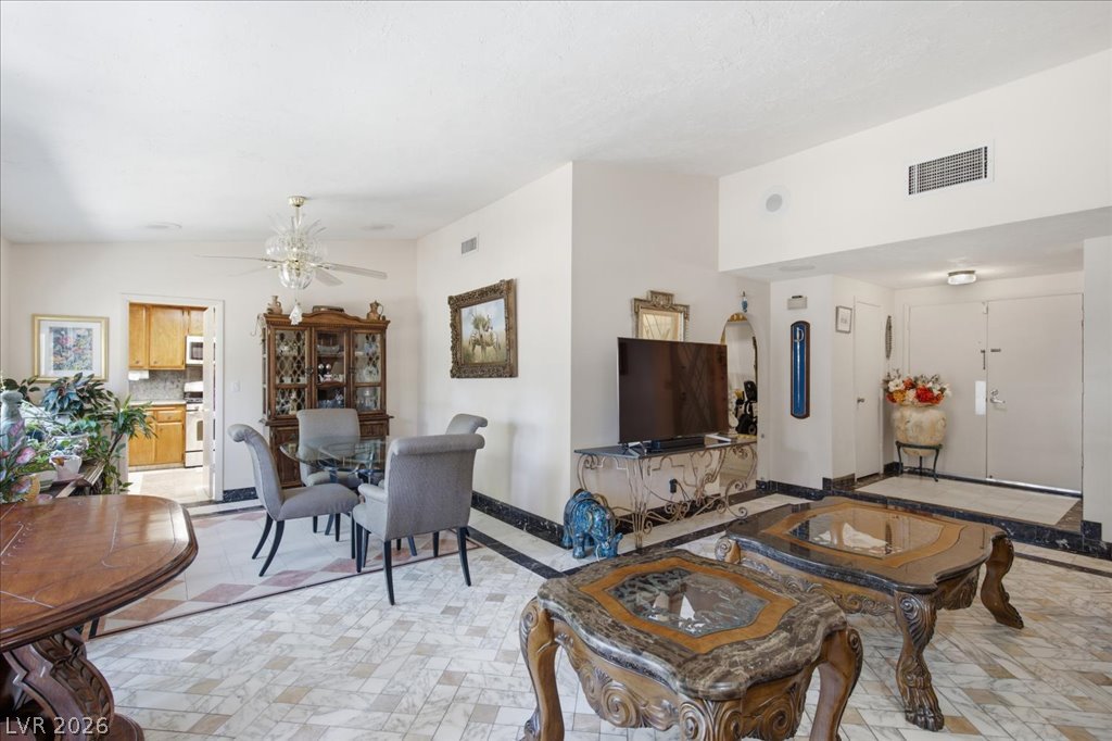 6305 Arcadia Avenue Las Vegas NV 89118