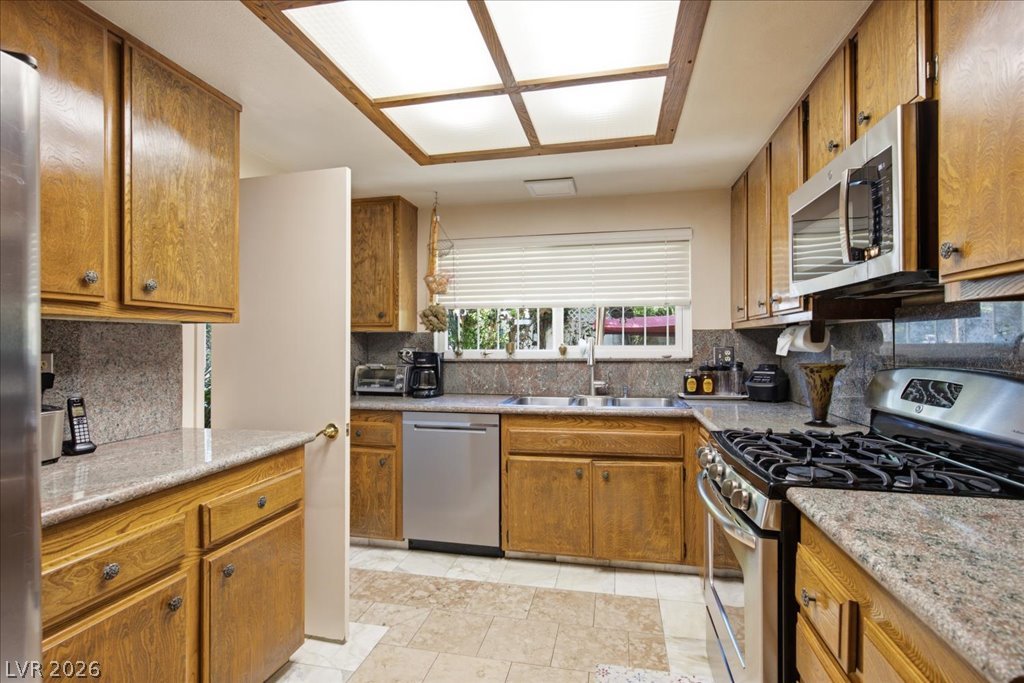 6305 Arcadia Avenue Las Vegas NV 89118