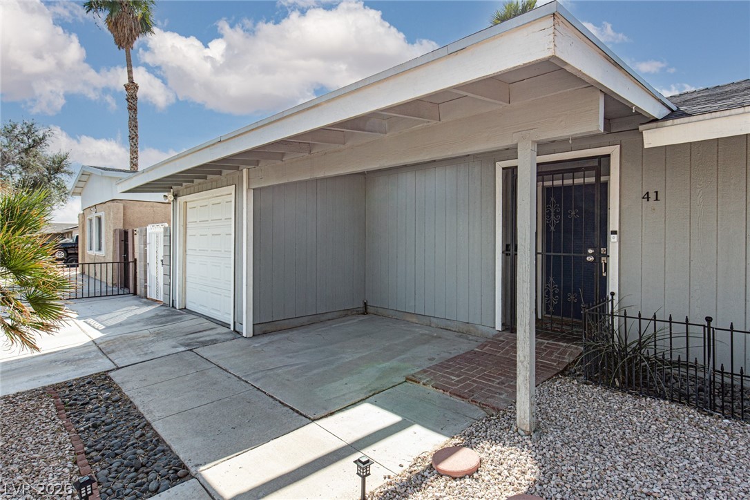 41 Del Amo Drive Las Vegas NV 89110