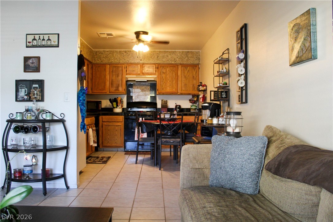 2121 Twickenham Place B Las Vegas NV 89108