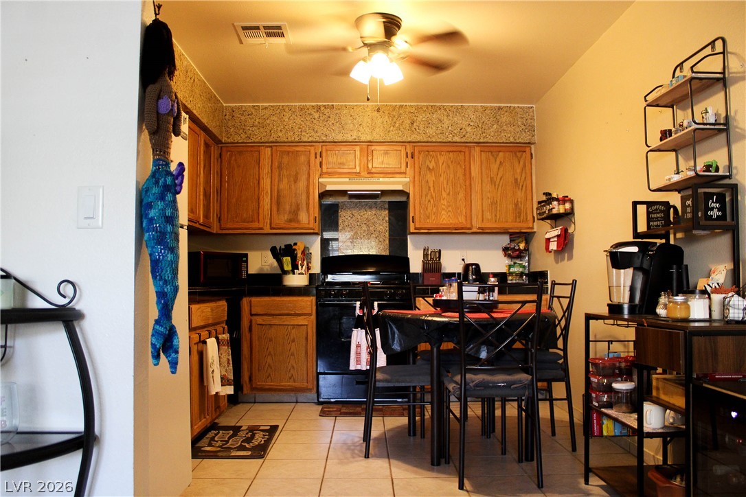 2121 Twickenham Place B Las Vegas NV 89108
