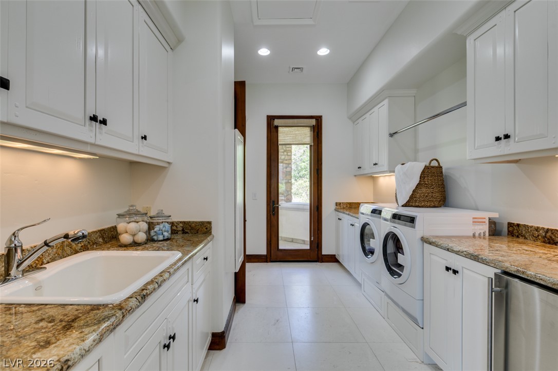 21 Olympia Hills Circle Las Vegas NV 89141