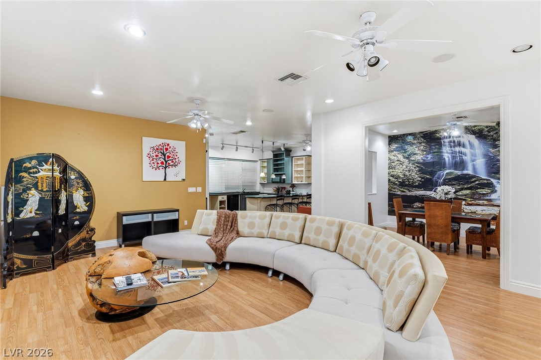 2809 High Sail Court Las Vegas NV 89117
