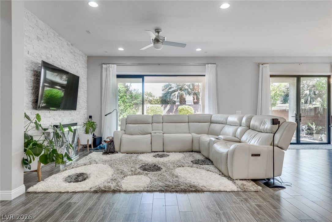 5796 Yellow Ridge Avenue Las Vegas NV 89131