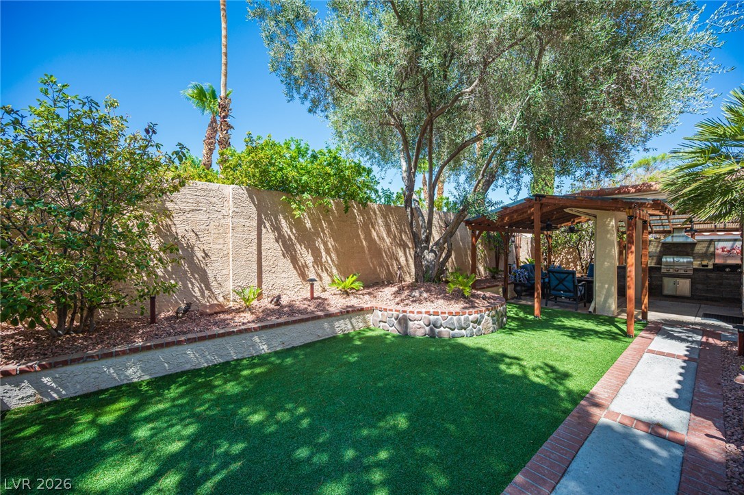 9412 Cedar Heights Avenue Las Vegas NV 89134