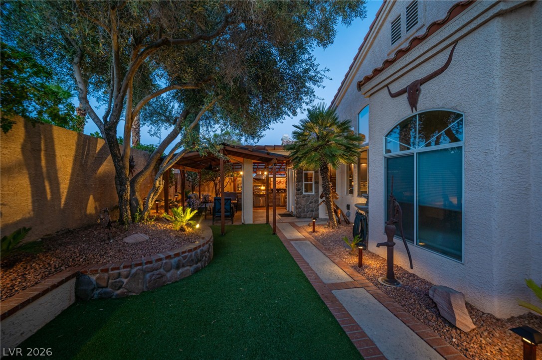 9412 Cedar Heights Avenue Las Vegas NV 89134