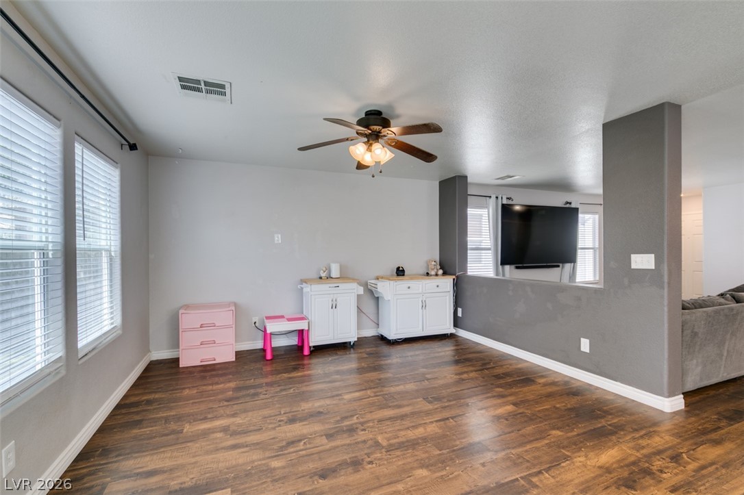 9557 Green Spruce Street Las Vegas NV 89123