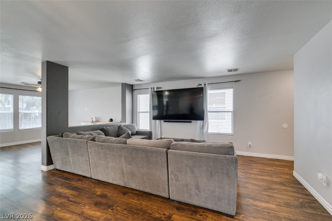 9557 Green Spruce Street Las Vegas NV 89123