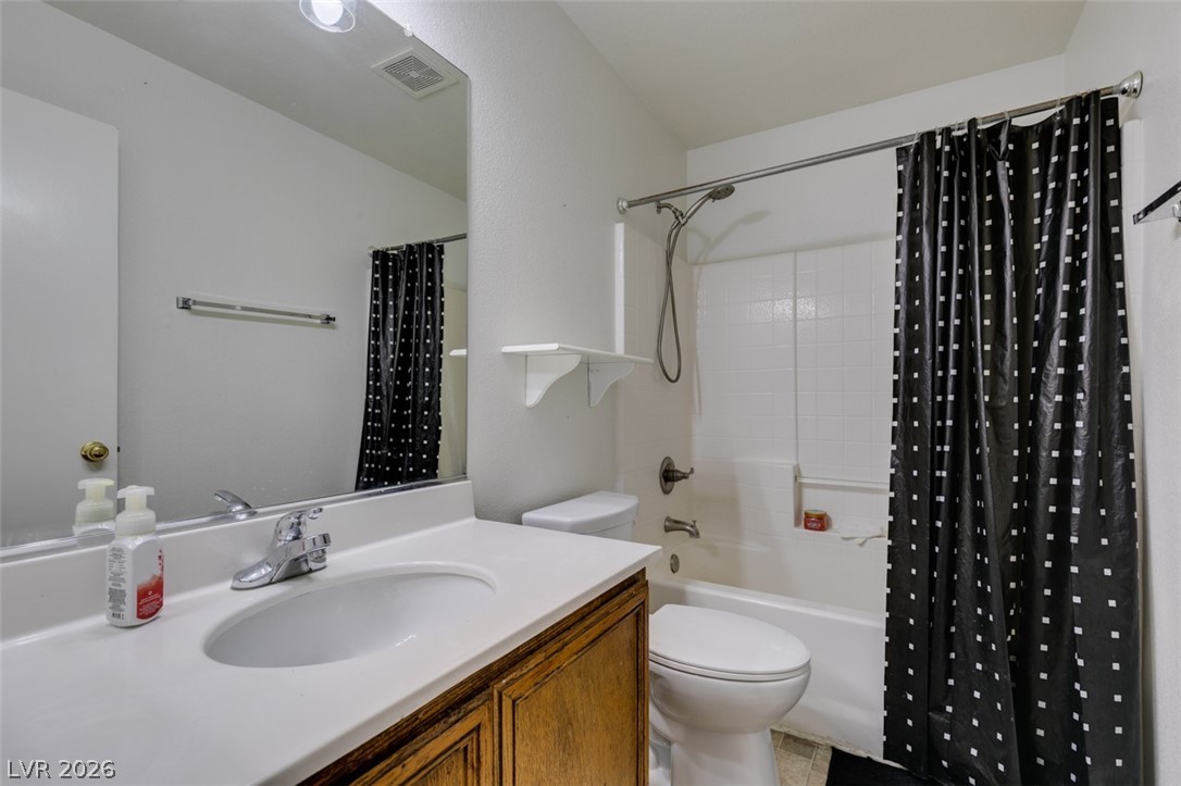 9557 Green Spruce Street Las Vegas NV 89123