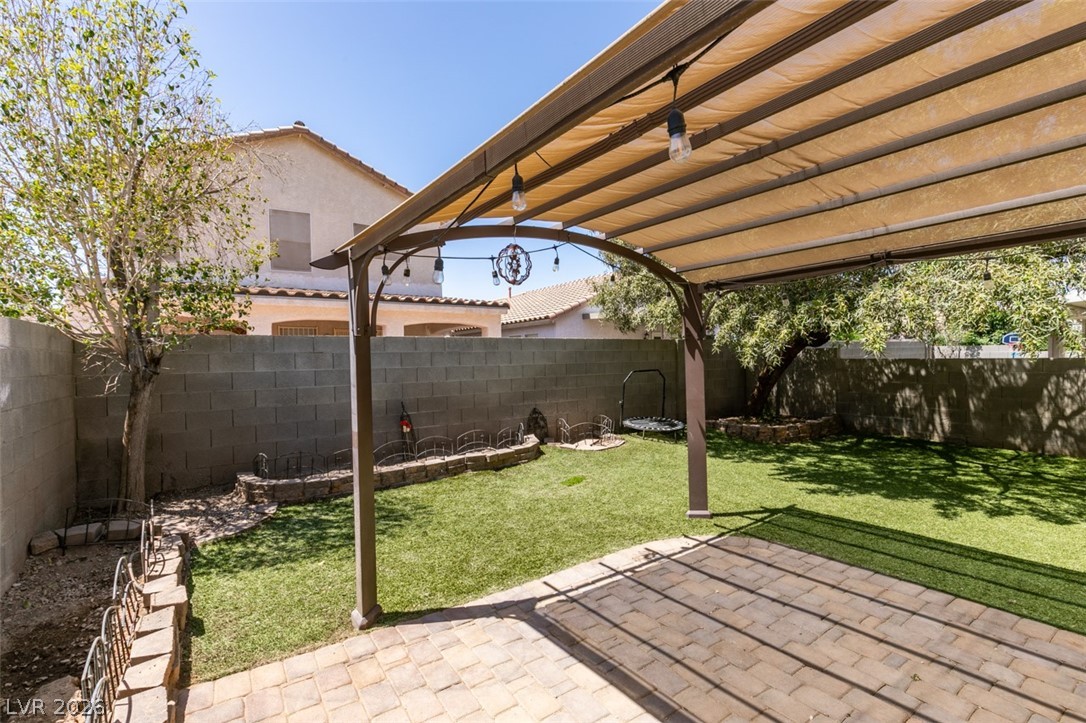 9557 Green Spruce Street Las Vegas NV 89123