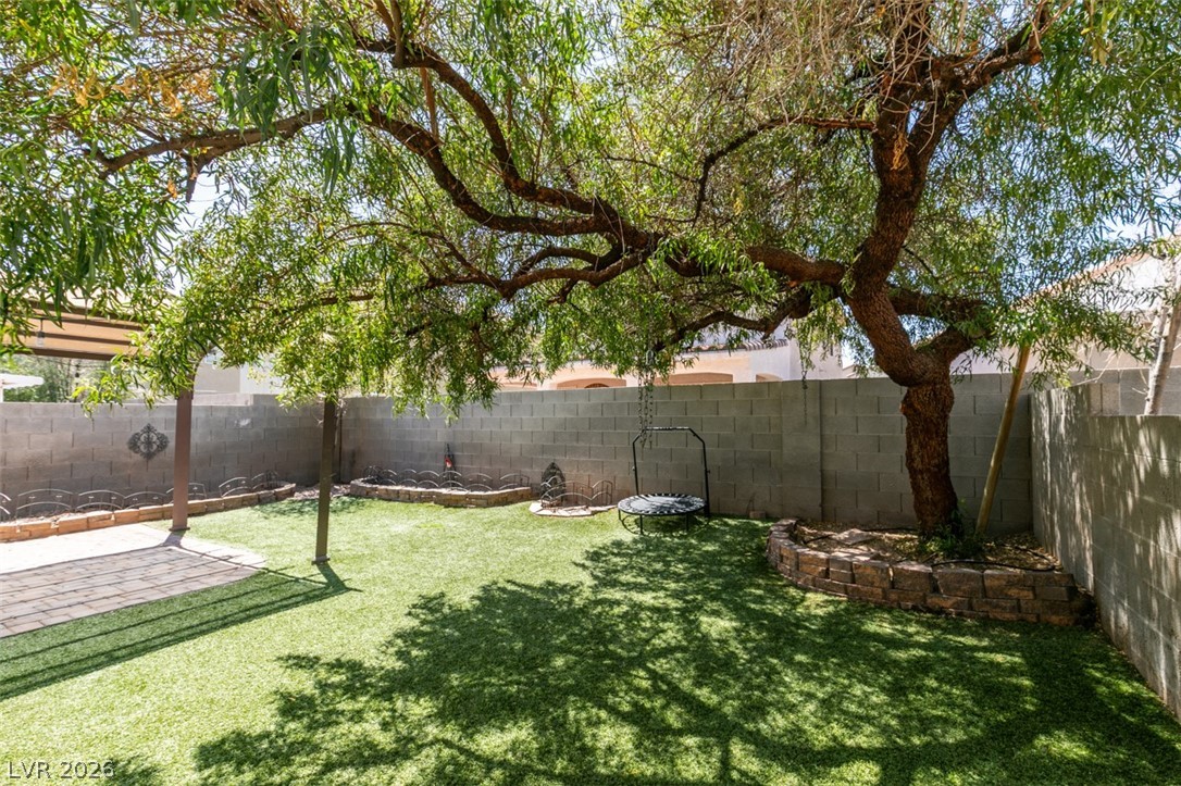 9557 Green Spruce Street Las Vegas NV 89123
