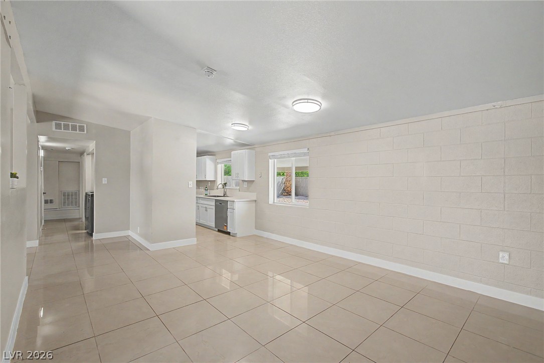 1704 James Street North Las Vegas NV 89030