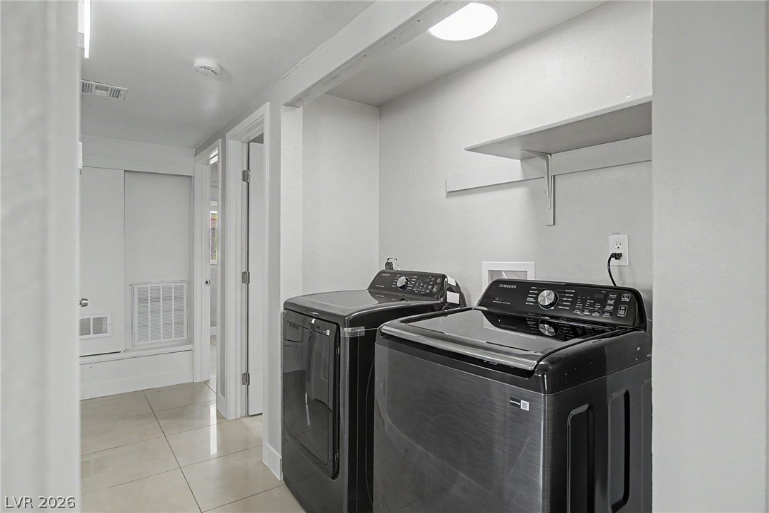 1704 James Street North Las Vegas NV 89030