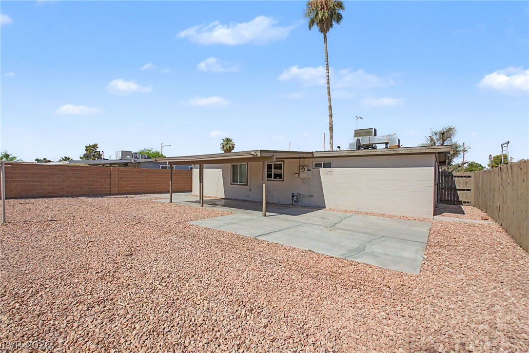 1704 James Street North Las Vegas NV 89030