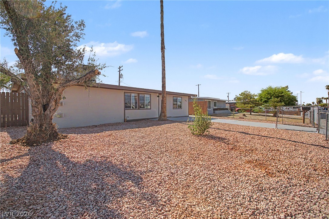 1704 James Street North Las Vegas NV 89030
