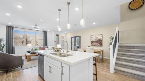 1570 Hopeful Lark Lane Las Vegas NV 89138