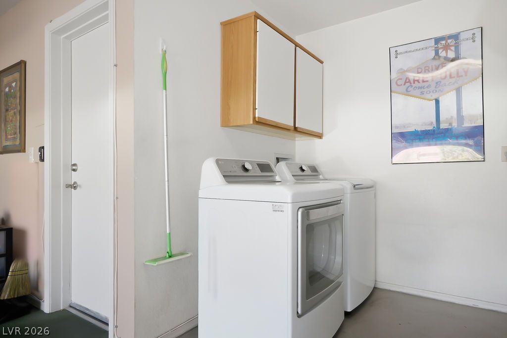 2521 Silverton Drive Las Vegas NV 89134