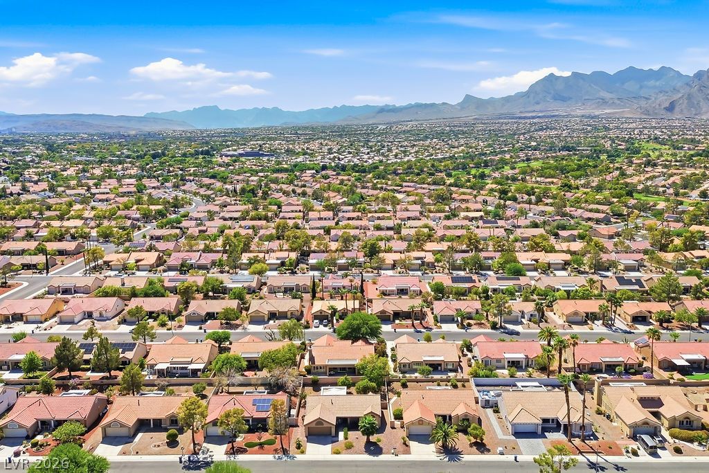 2521 Silverton Drive Las Vegas NV 89134
