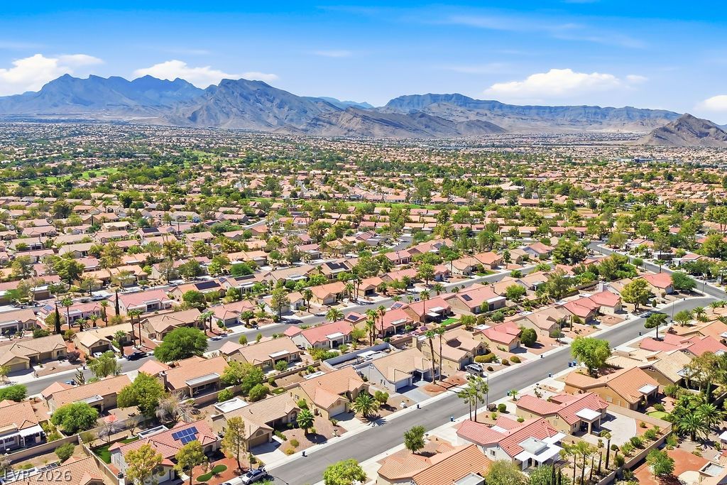 2521 Silverton Drive Las Vegas NV 89134