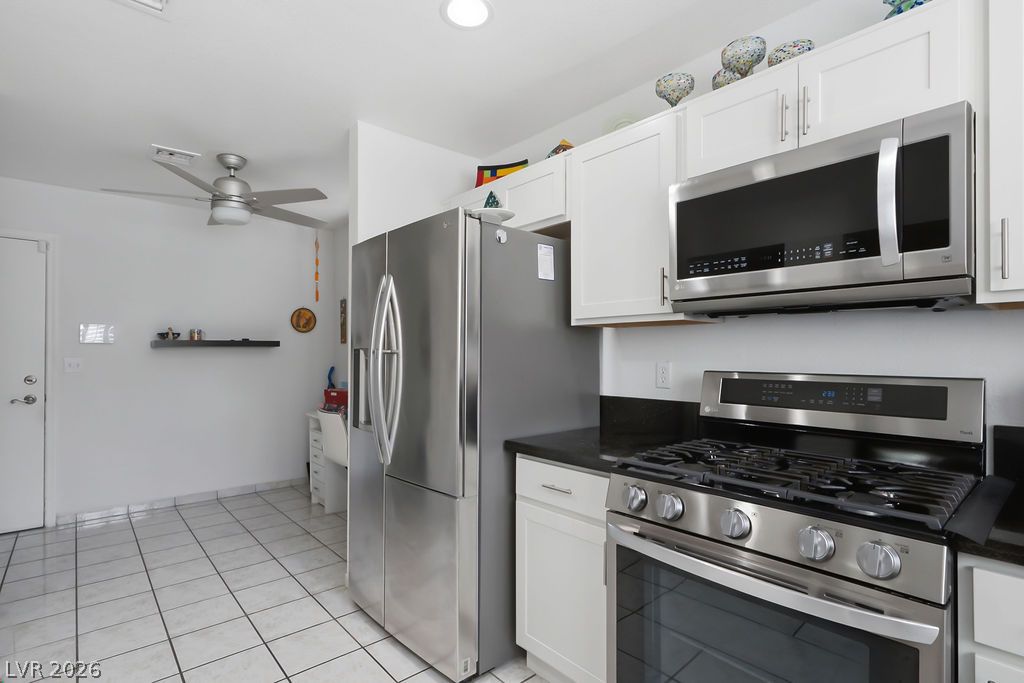 2521 Silverton Drive Las Vegas NV 89134