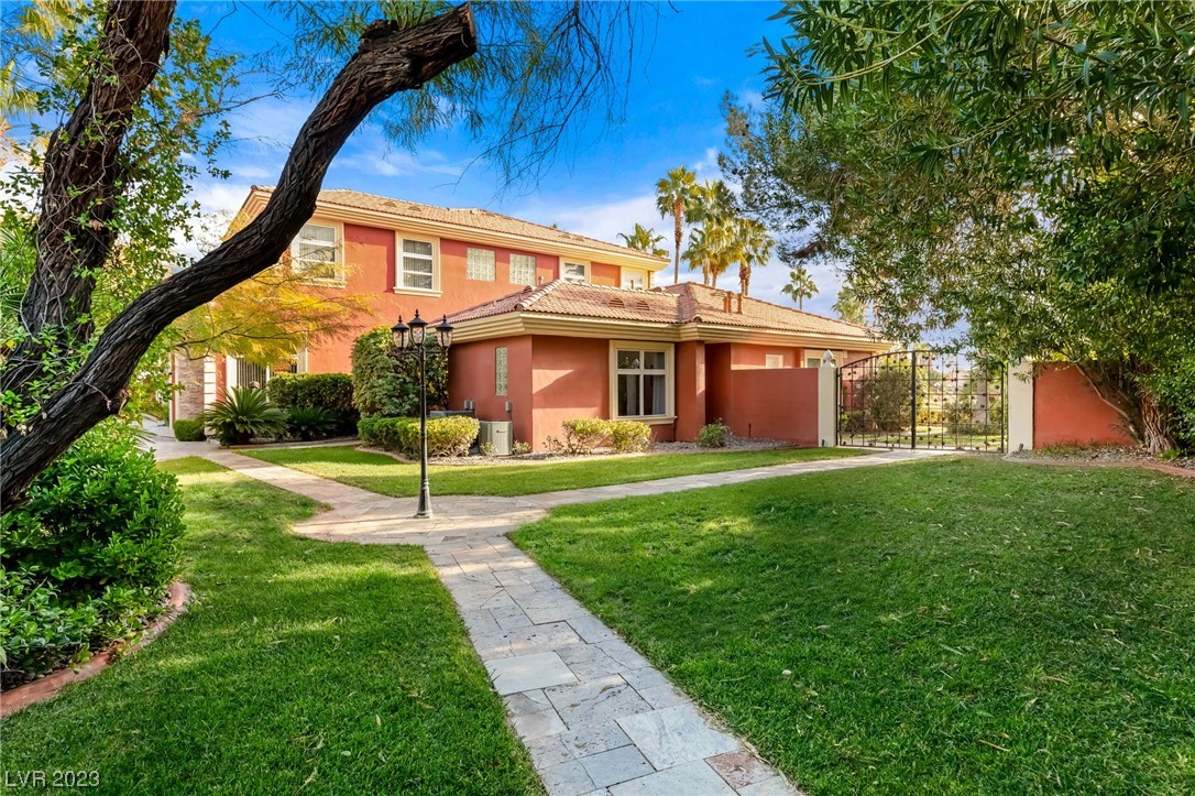 2200 Purple Majesty Court Las Vegas NV 89117
