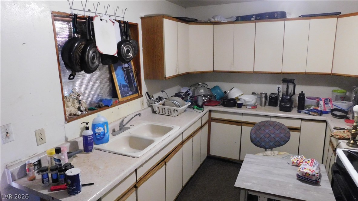 4316 Las Lomas Avenue Las Vegas NV 89102
