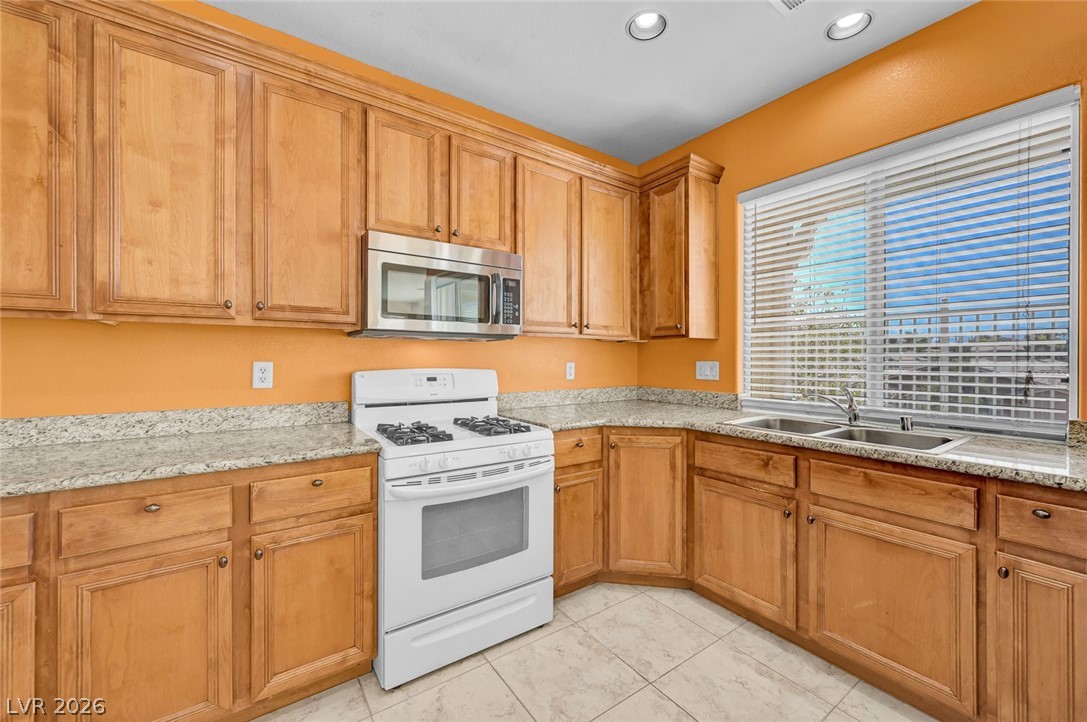977 Sparkling Light Street Henderson NV 89052