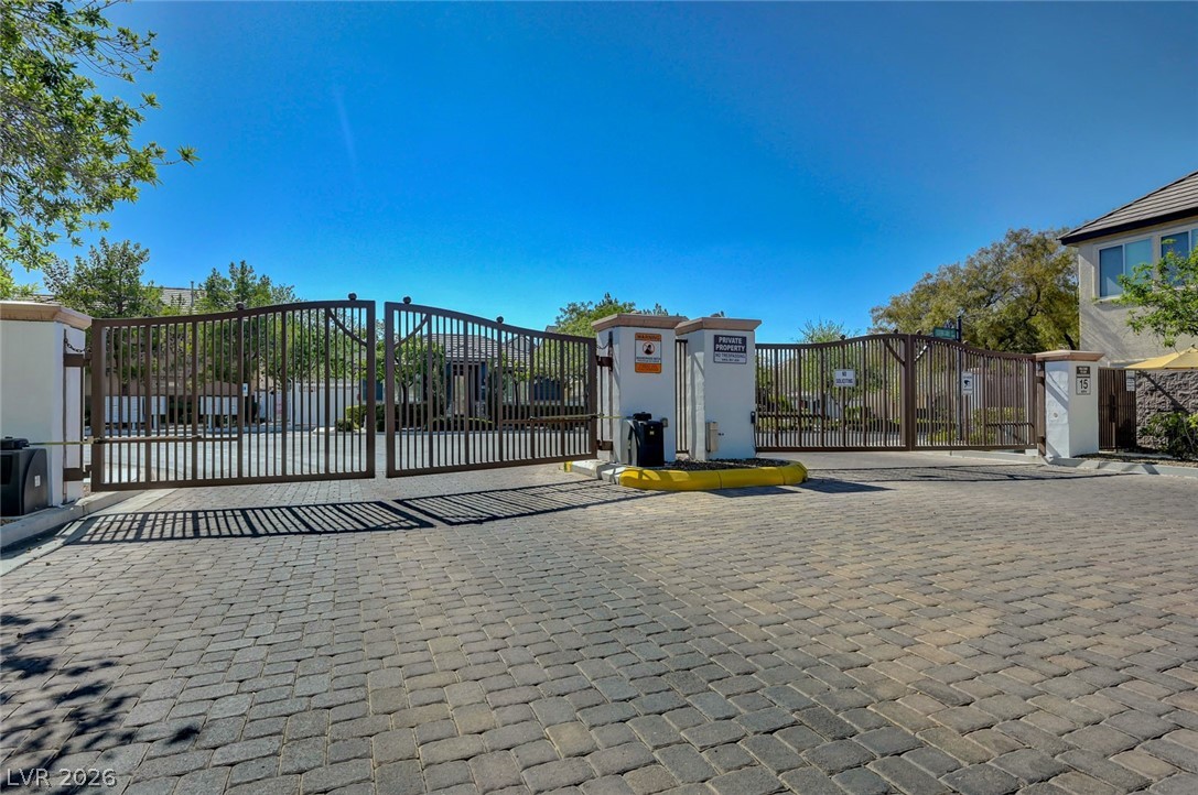 977 Sparkling Light Street Henderson NV 89052