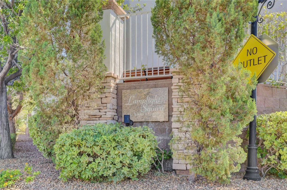 977 Sparkling Light Street Henderson NV 89052