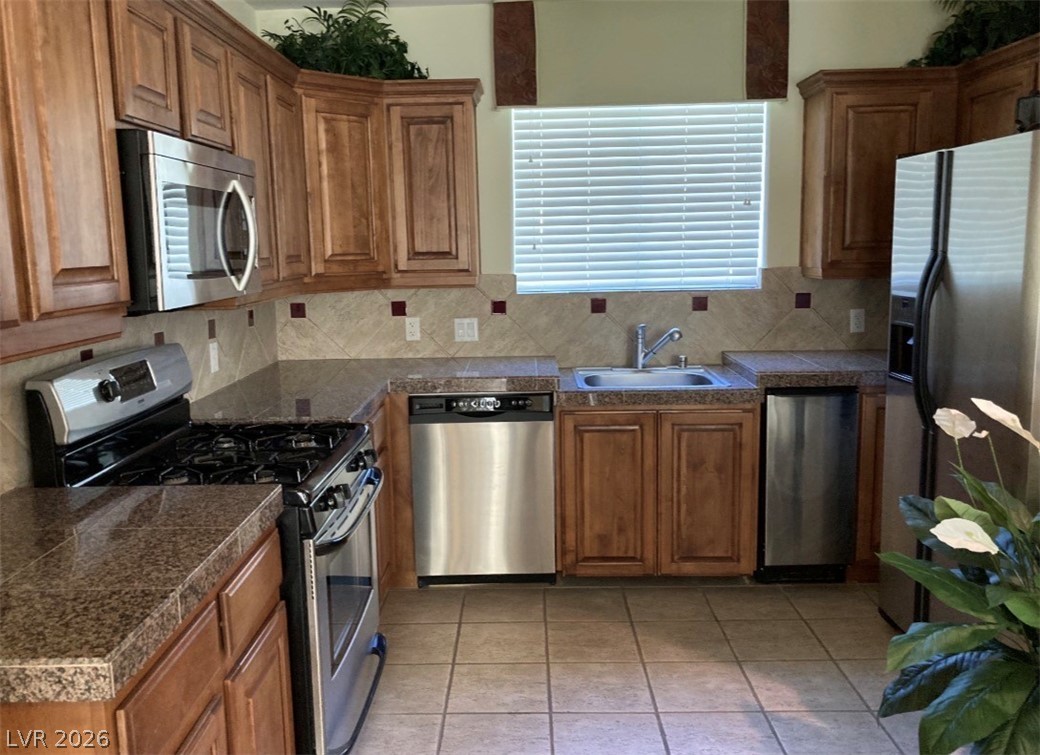 977 Sparkling Light Street Henderson NV 89052