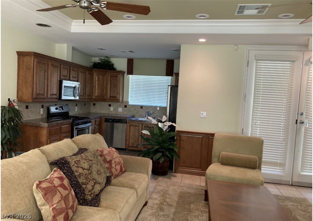 977 Sparkling Light Street Henderson NV 89052
