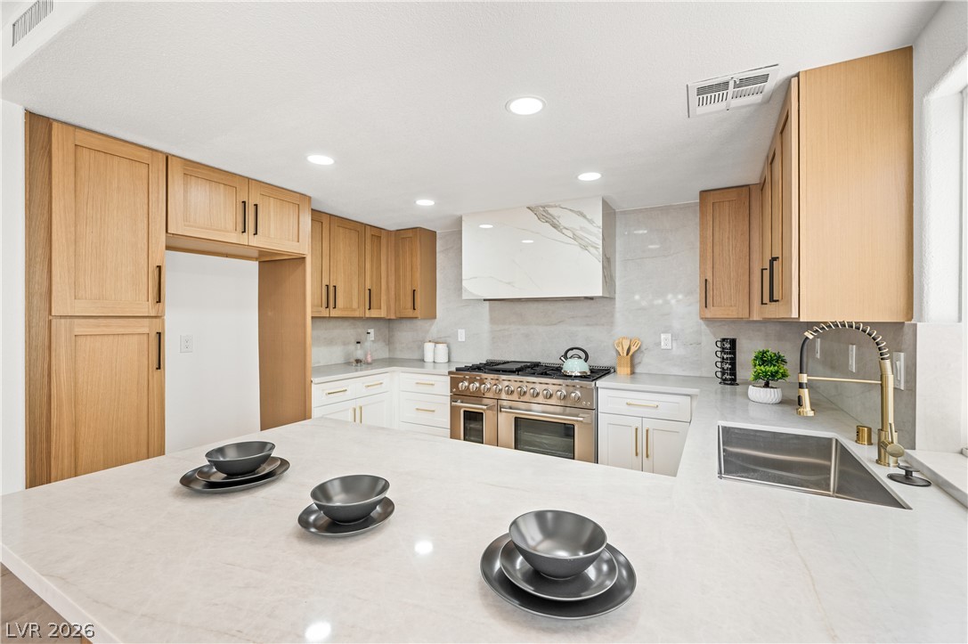 3033 Misty Harbour Drive Las Vegas NV 89117
