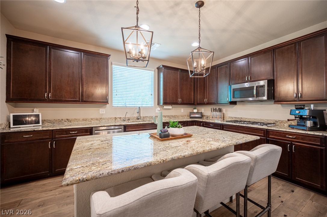 7056 Thistle Ridge Street Las Vegas NV 89166