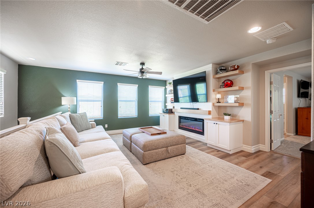 7056 Thistle Ridge Street Las Vegas NV 89166