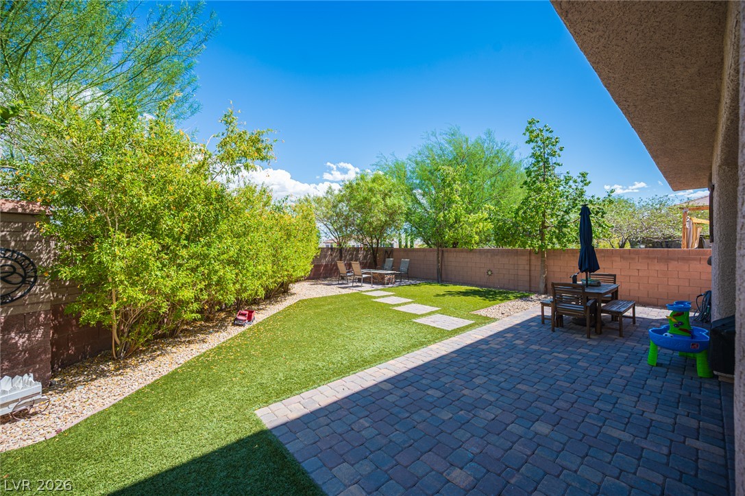 7056 Thistle Ridge Street Las Vegas NV 89166