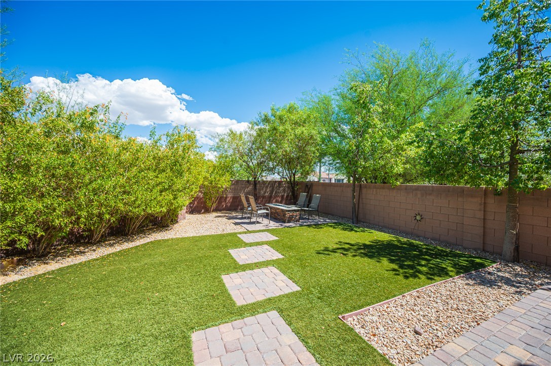 7056 Thistle Ridge Street Las Vegas NV 89166