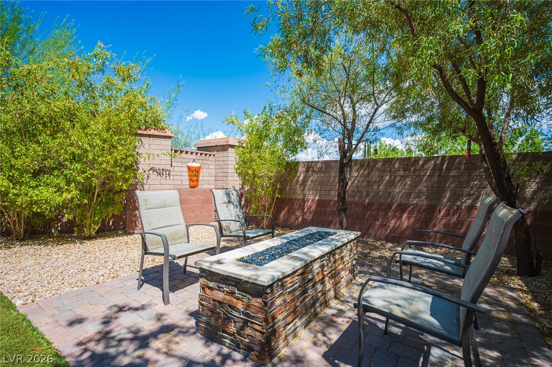 7056 Thistle Ridge Street Las Vegas NV 89166